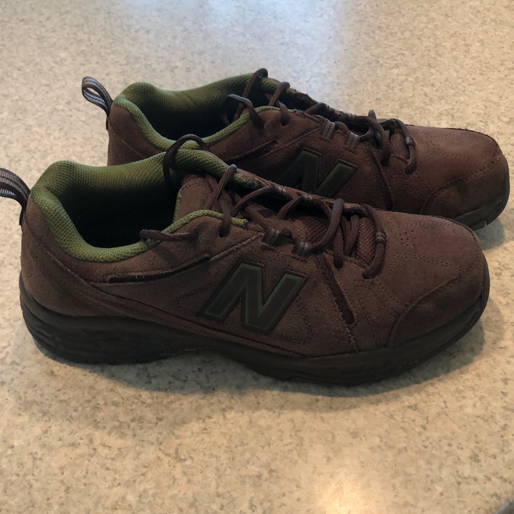 New Balance comfort insert sneaker shoe. Size 10.5 W
